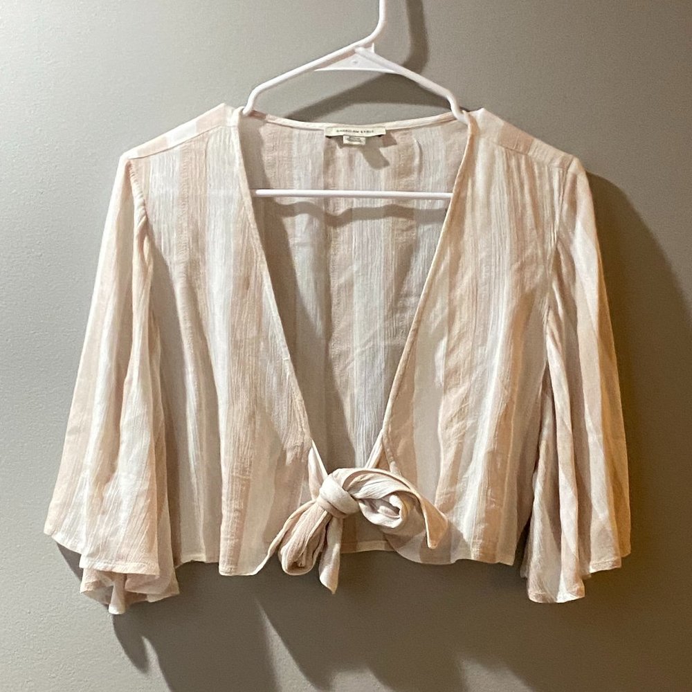 American Eagle tie front top